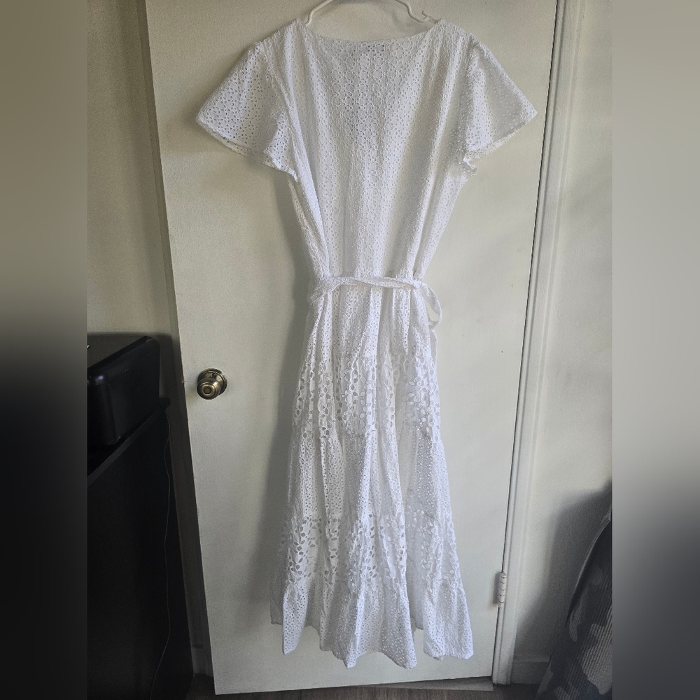 Ralph Lauren White Eyelet Wrap Dress NWT Size 14 - Picture 4 of 8